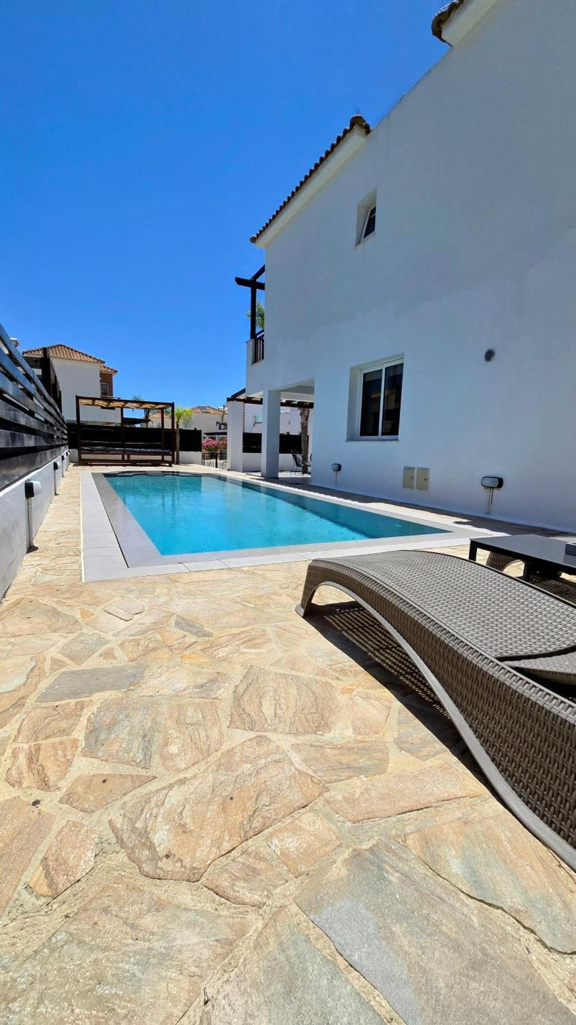Sweet Destiny Villa With Private Pool Ayía Nápa Extérieur photo